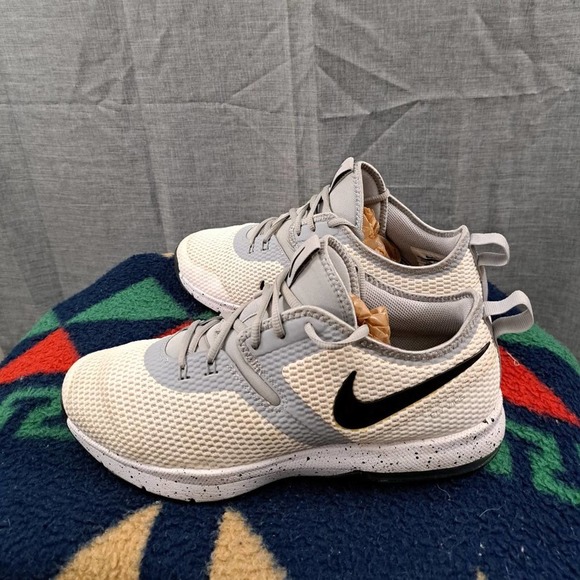 Nike Air max Typha Flywire Mens size training Running shoes